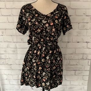Old Navy Romper - Size medium